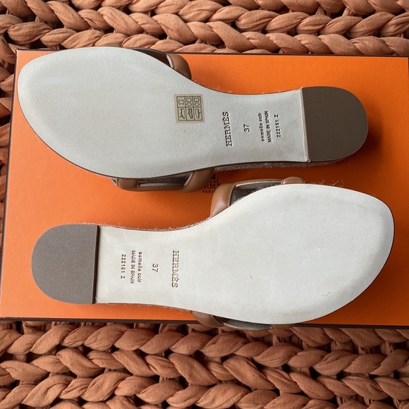 ‼️SALE‼️HERMES FAMOSA ESPADRILLE SANDALS - Picture 4 of 5